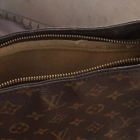 Louis Vuitton Looping GM - Picture 10 of 10